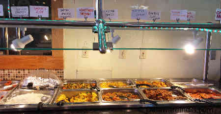 Indian Sizzler Newark Buffet Counter © DelawareIndia.com