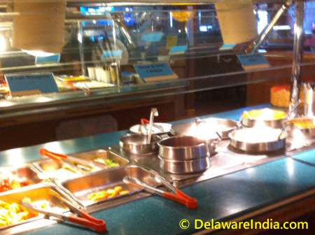 King Buffet Food Counter © DelawareIndia.com