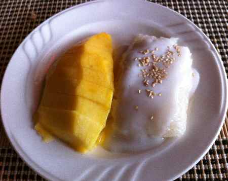 Mango with Sticky Rice Mango with Sticky Rice Thai Dessert